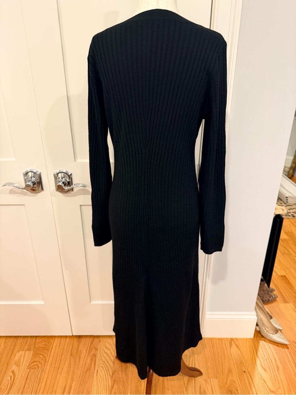 Club Monaco Black Ribbed Long-Sleeve Midi Dress - Picture 7 of 11